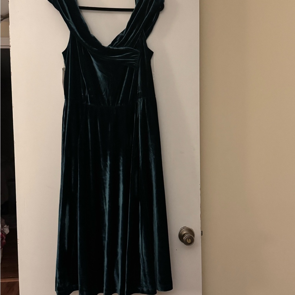 Lane Bryant Off Shoulder Velvet Dress in Deep Green